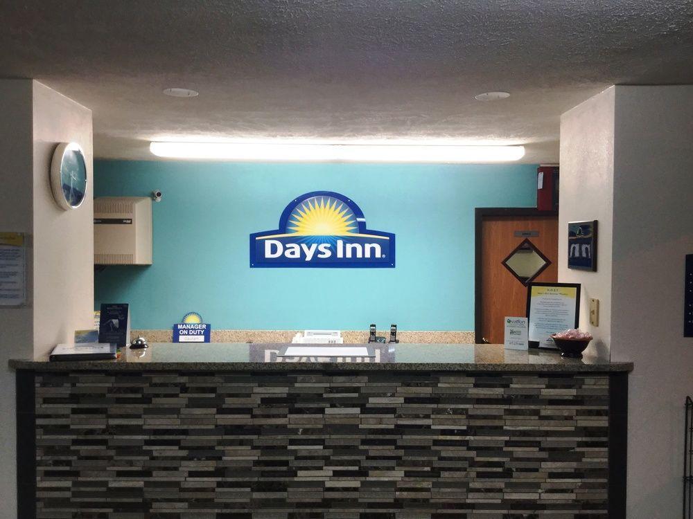 Days Inn By Wyndham Charleston Zewnętrze zdjęcie